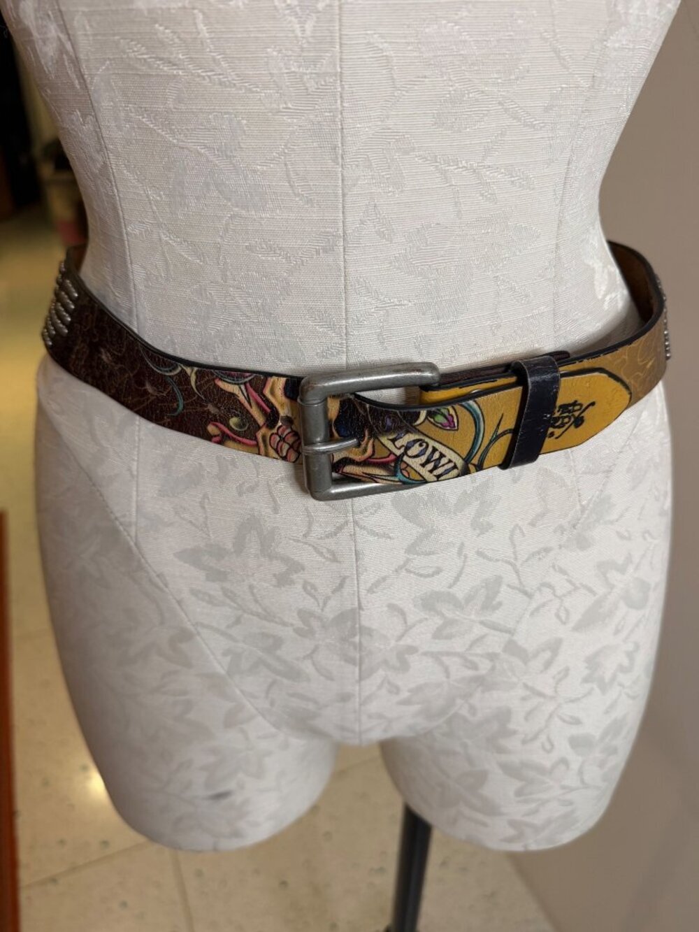 Ed Hardy Womens Studded Tattoo-inspired Belt Size M Brown Leather Casual Y2k